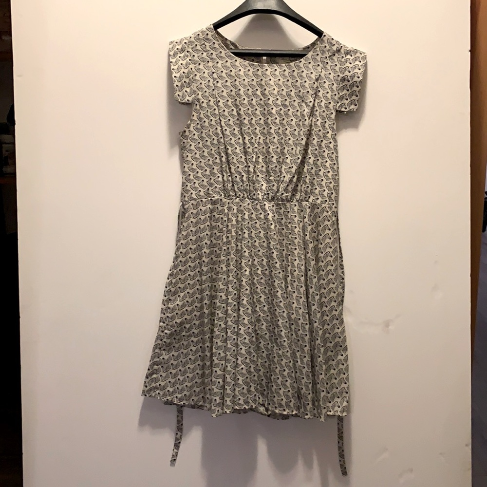 G. Lungta London dress - zebras - size medium. Fun and flowy. Soft material.